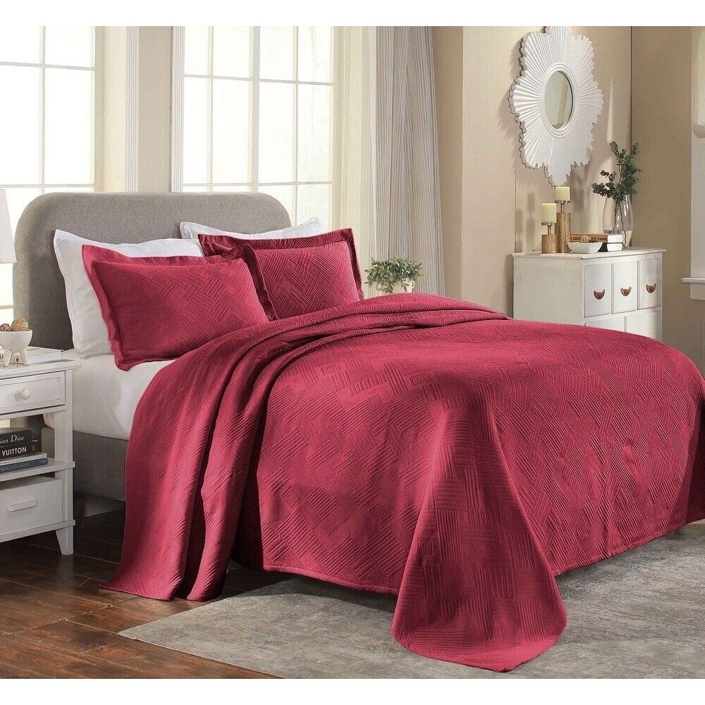 Superior 3PC Queen Cotton Geometric Fret Jacquard Matelassé Bedspread Set
